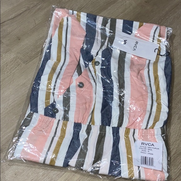 🌼 Rvca women’s striped ursan romper 🌼 - Picture 2 of 5
